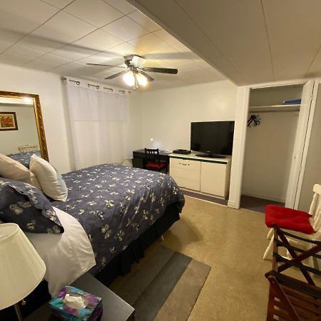 Martine & Michel Apartment บูว์เชอร์วิลล์ ภายนอก รูปภาพ