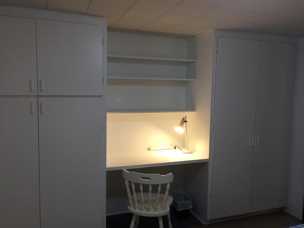 Martine & Michel Apartment บูว์เชอร์วิลล์ ภายนอก รูปภาพ