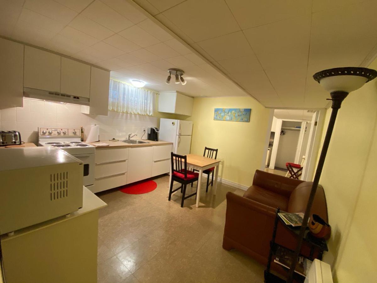 Martine & Michel Apartment บูว์เชอร์วิลล์ ภายนอก รูปภาพ