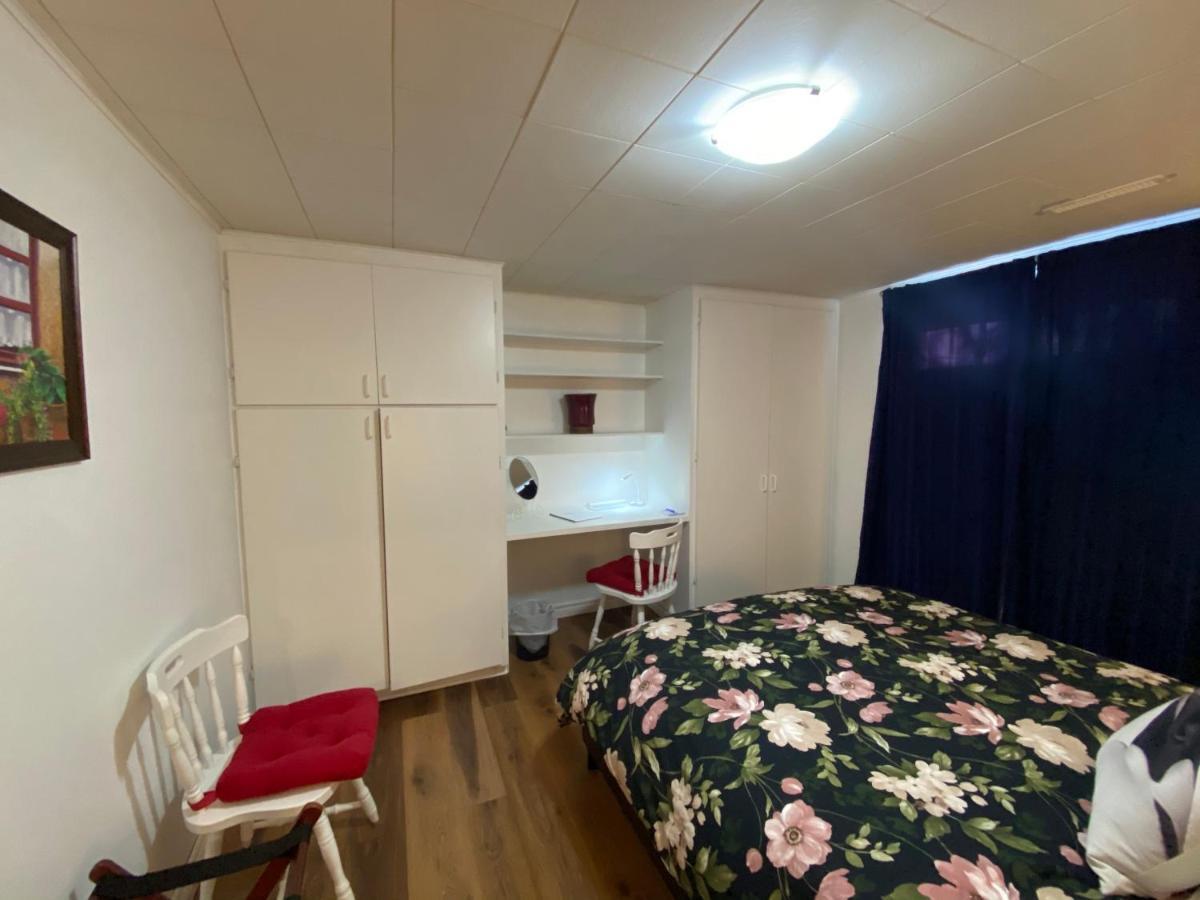Martine & Michel Apartment บูว์เชอร์วิลล์ ภายนอก รูปภาพ